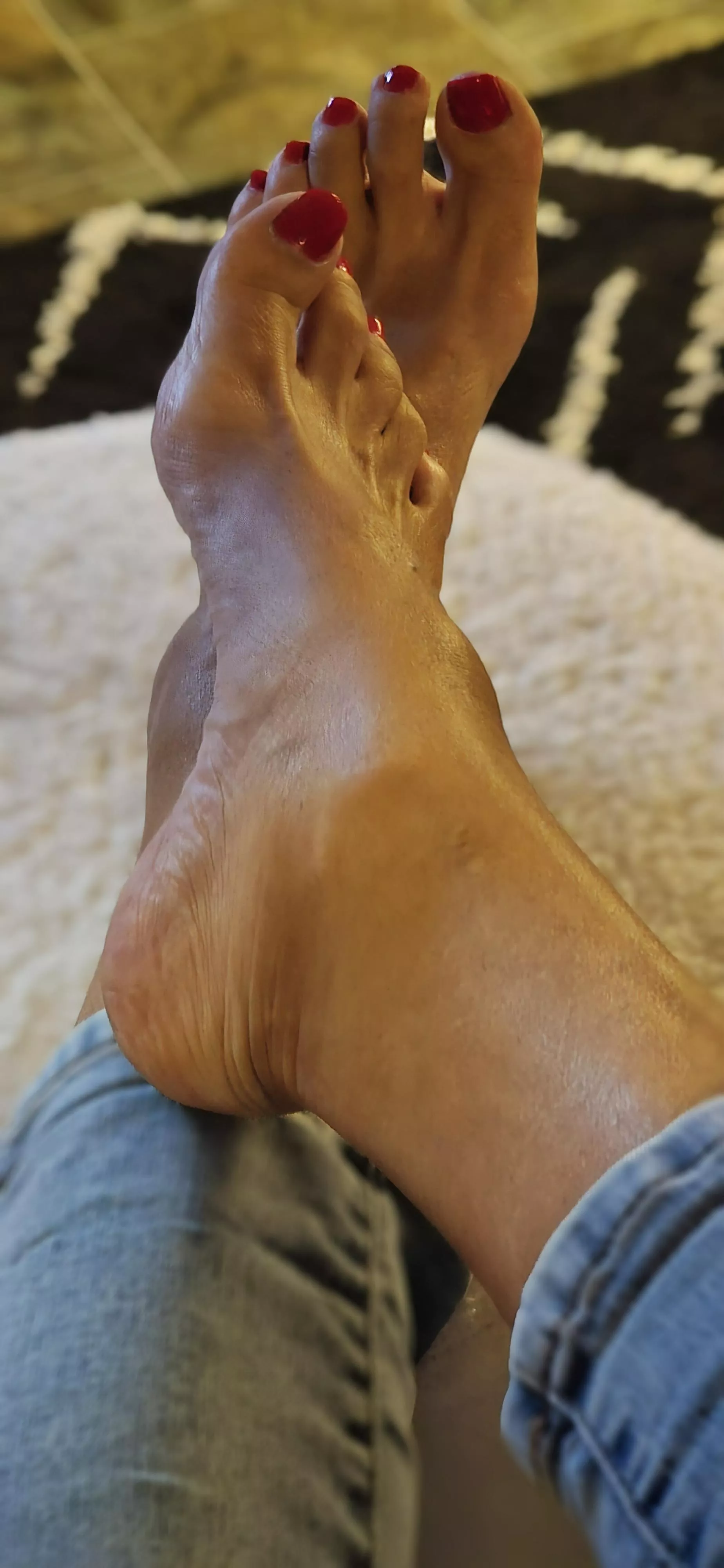 oc  Popcorn good movie feet up all that's missing is a good foot rub