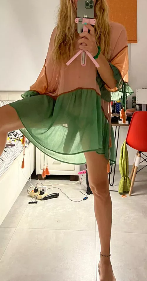 oops i accidently sent you my secret third leg. Are you still go to our date?