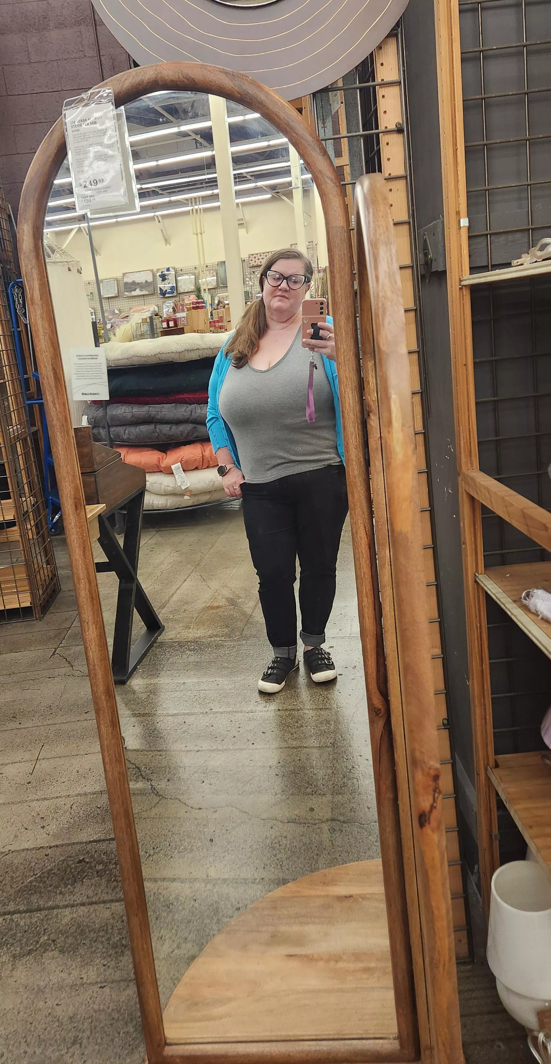 Plus size out in the wild shopping 🛍 [F52]