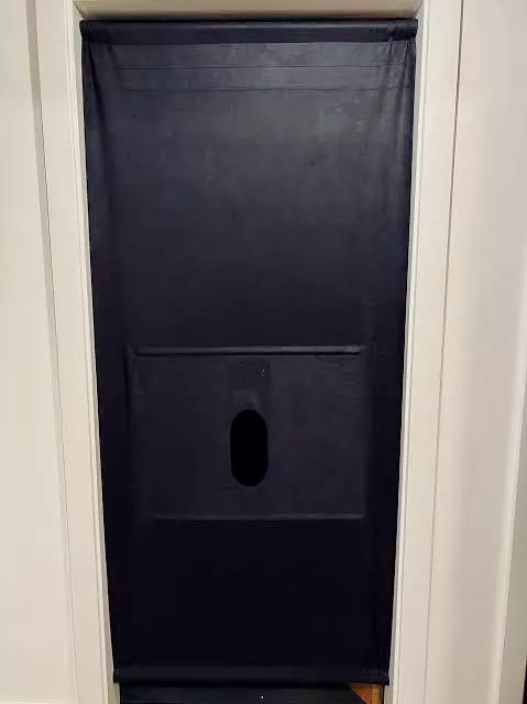 Private Gloryhole for Str8/curious guys who want a discrete blow and go. Only message me if you are free and keen for today! Located North GC, Coomera area. Best Head on the coast ;). 