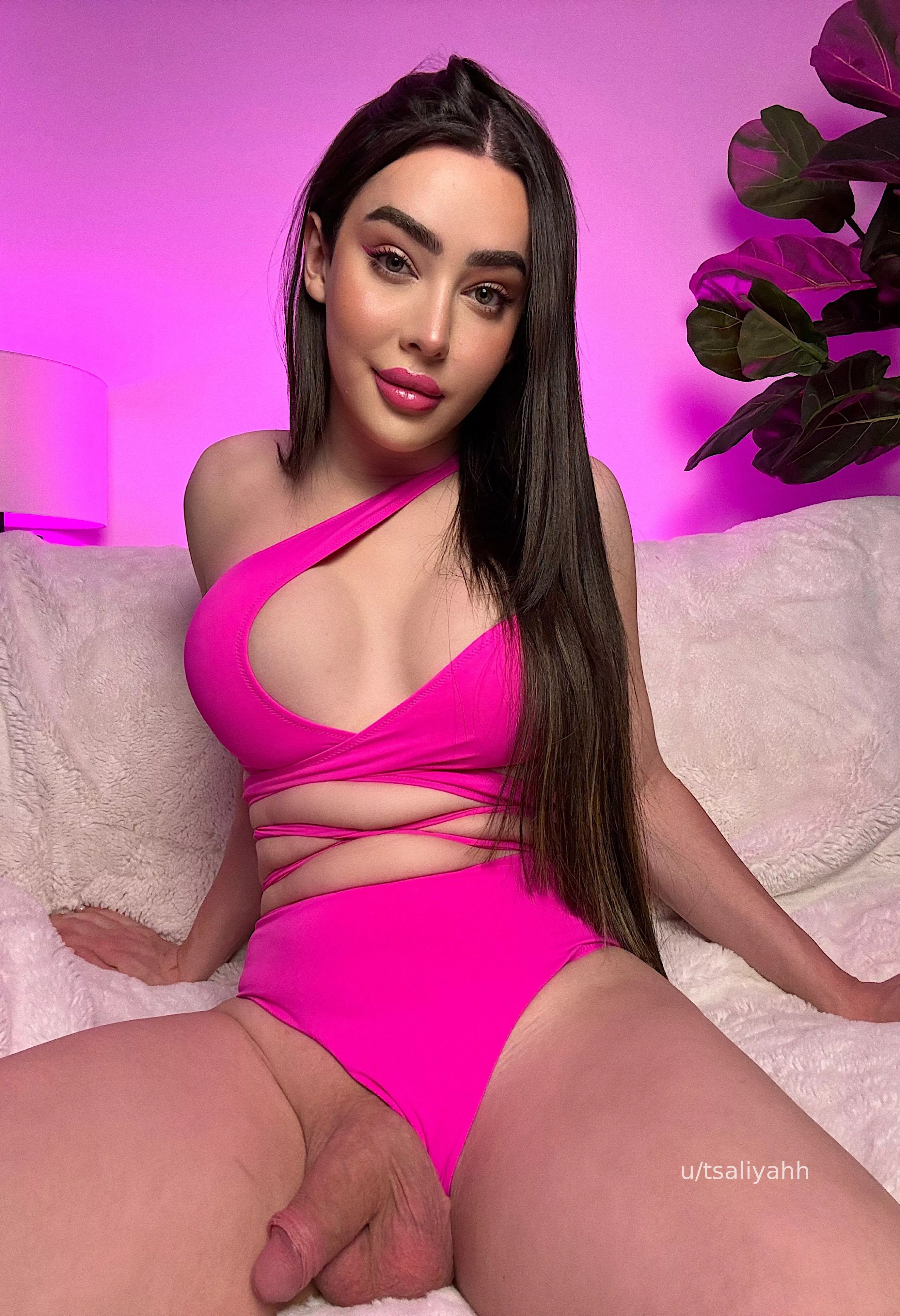 Say 3 words to get me fully hard