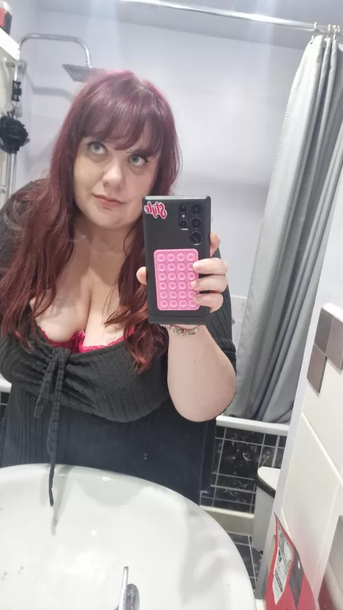 See a mirror take a selfie 😊