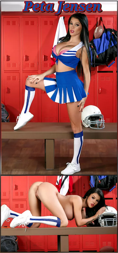 Sexy cheerleader 