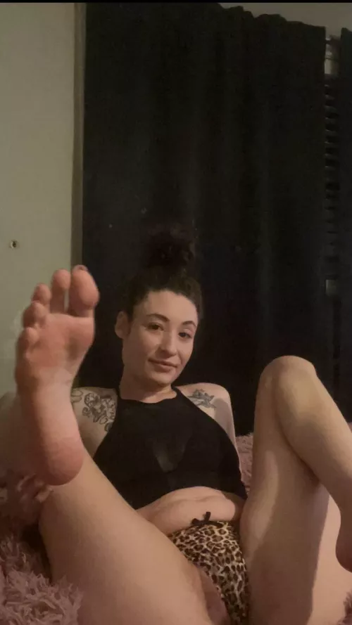 Sexy face & soles