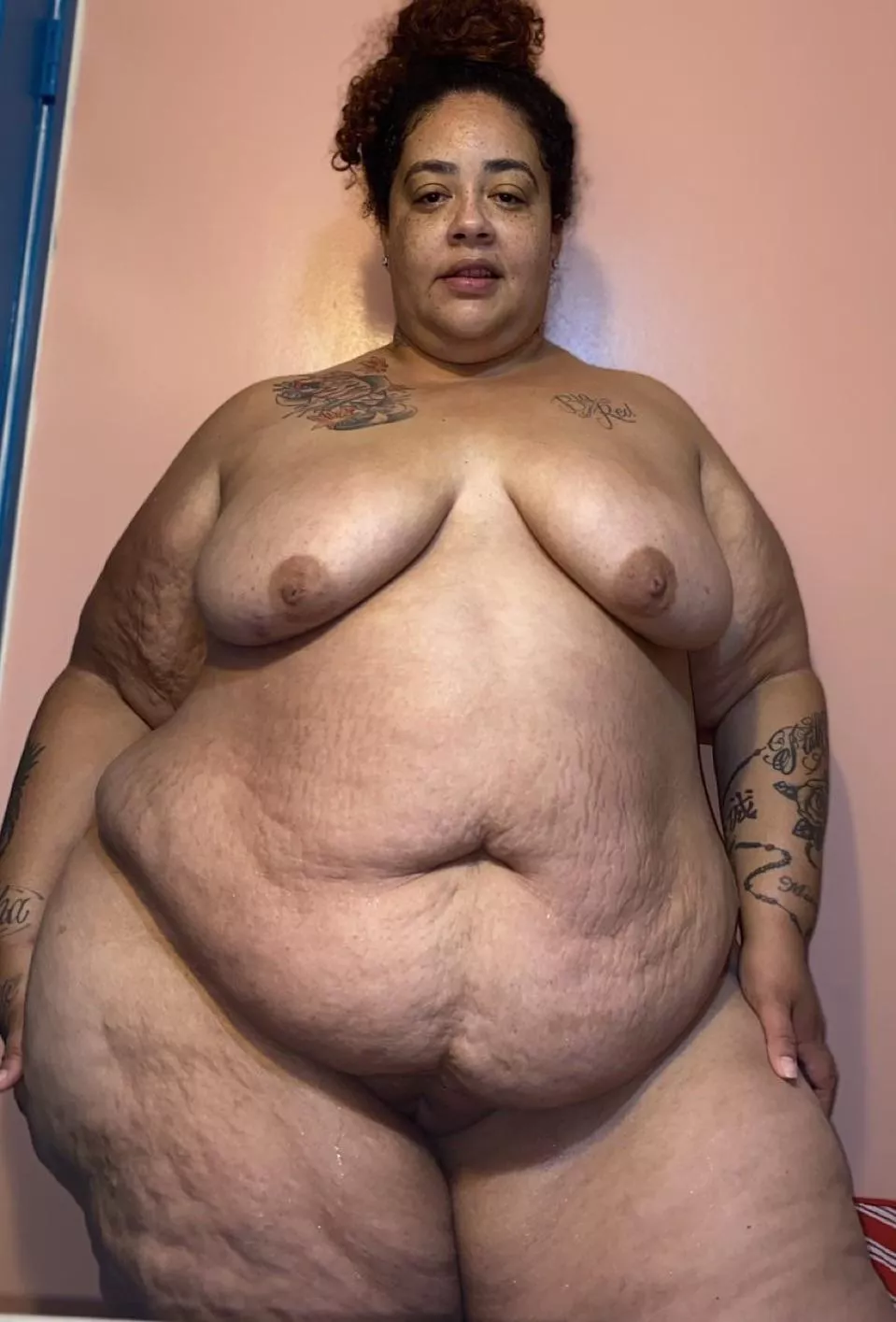 Since it is titty Tuesday 😍🌼