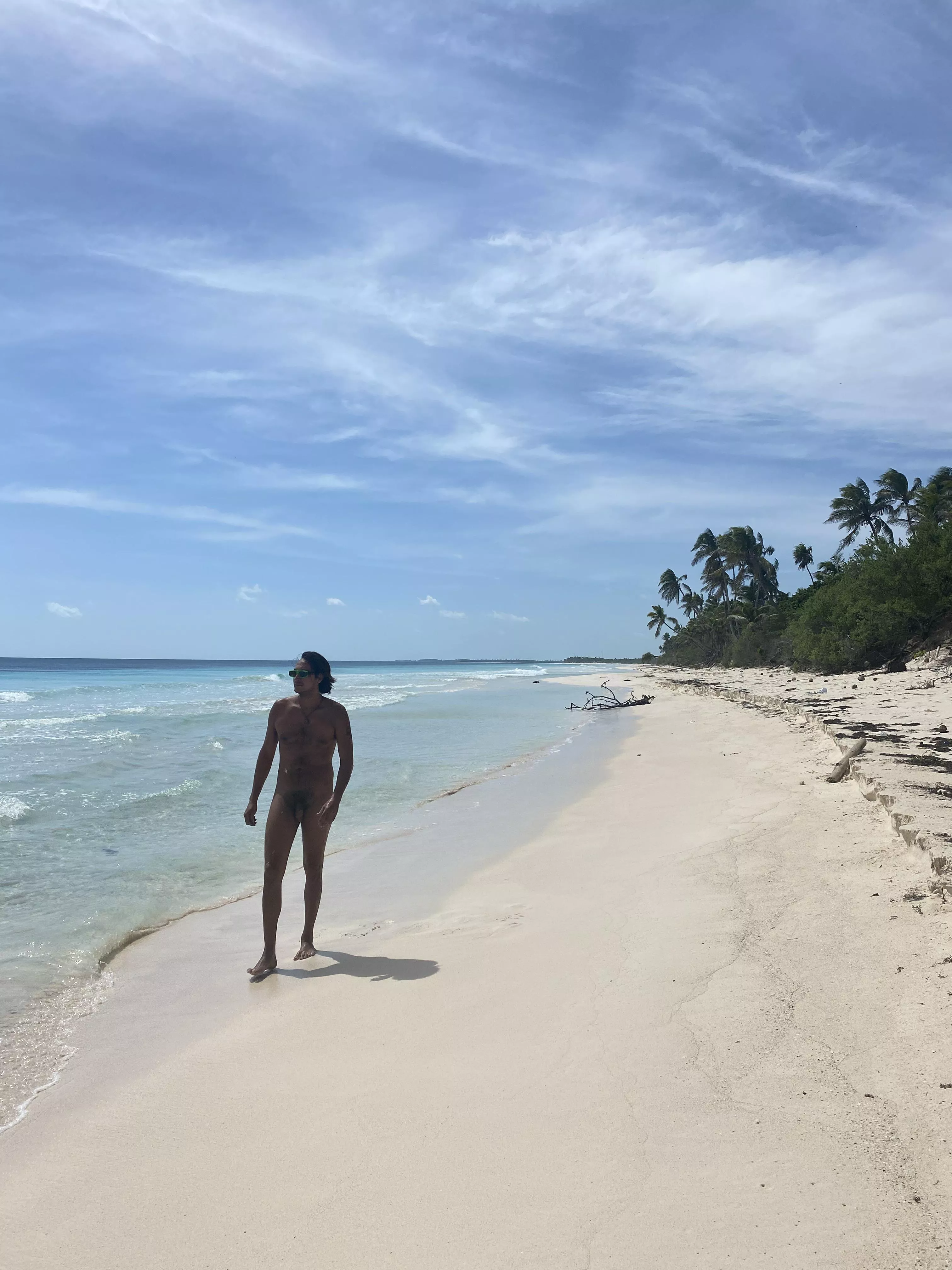 Solo nudist in the Caribbean looking for his tribe 