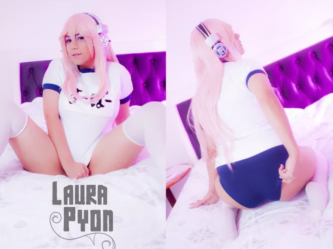 Super Sonico [Super Sonico] (Laura Pyon)