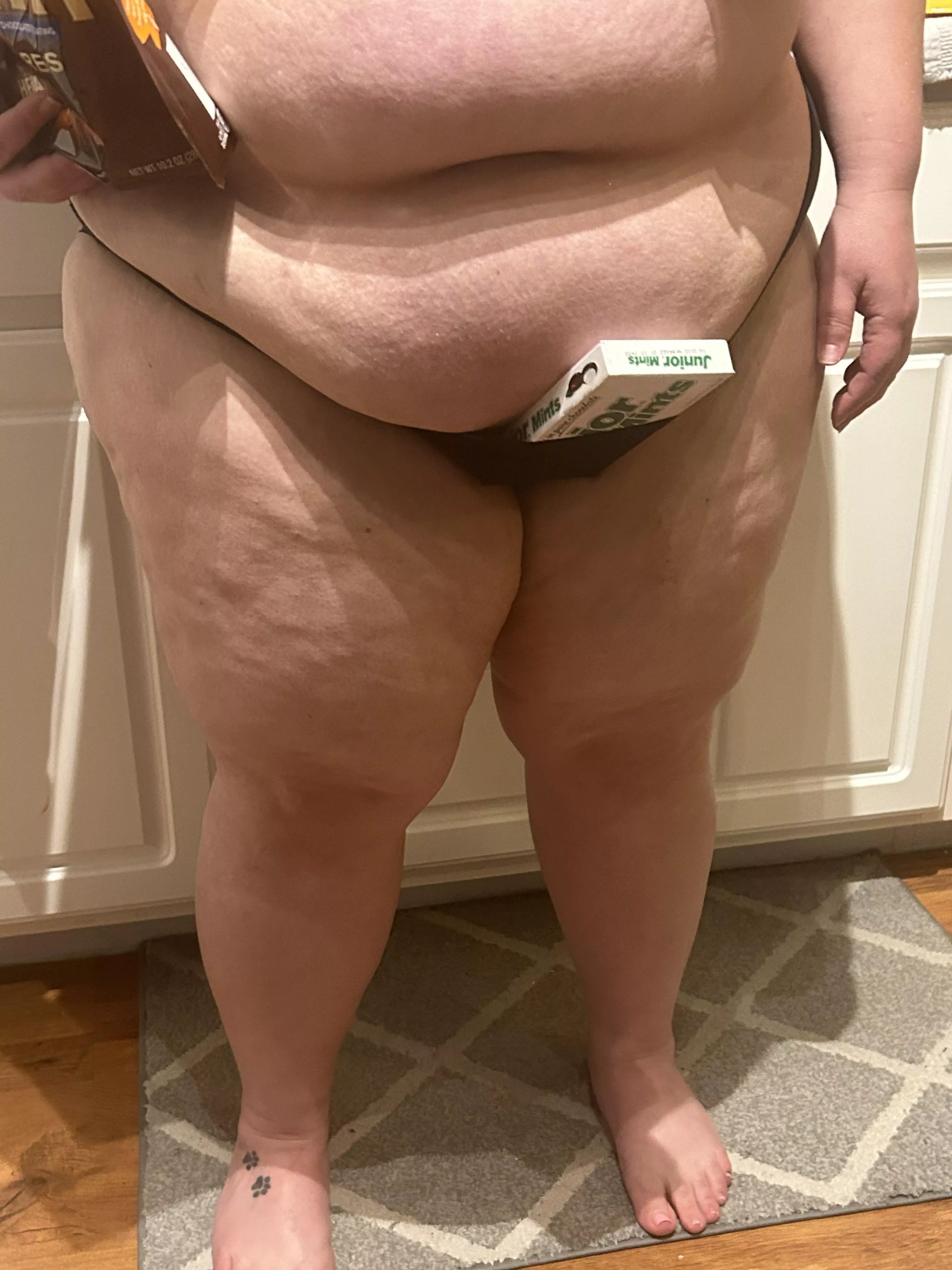 The bigger I get, the more candy I can carry! 😁🥰🤤🐷