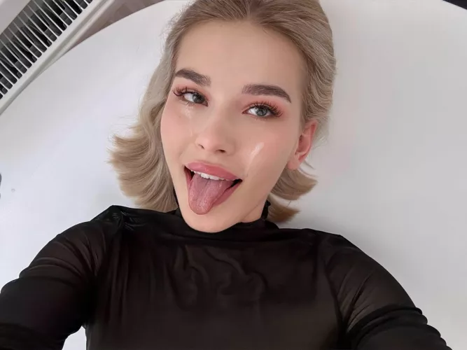 The semen on my face is very warm