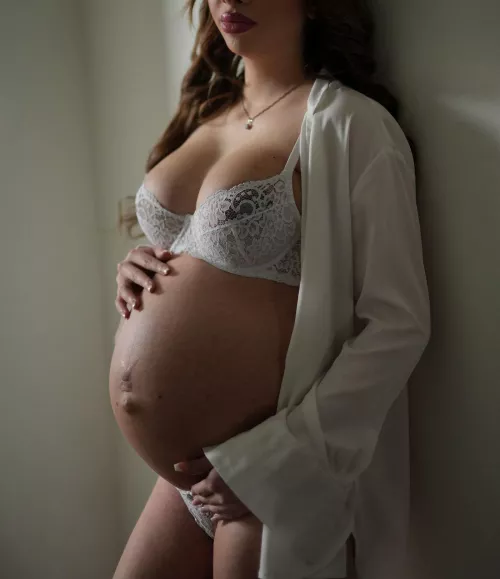 these preggo milkers need sucking tonight, you up for it?