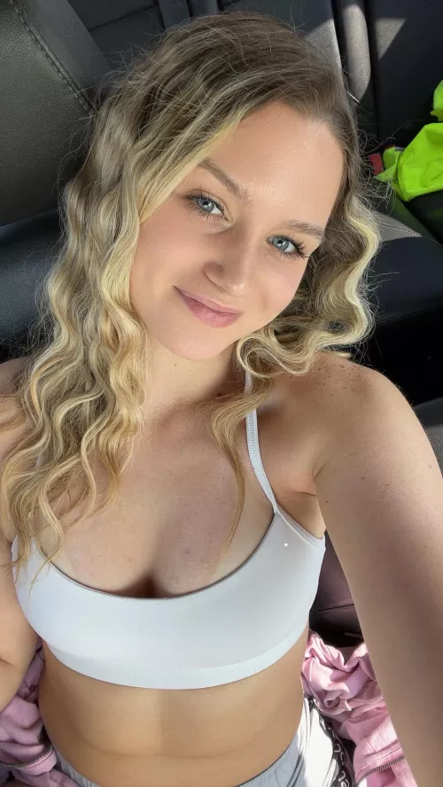 This pussy pulsated with desire, yearning for your attention. 