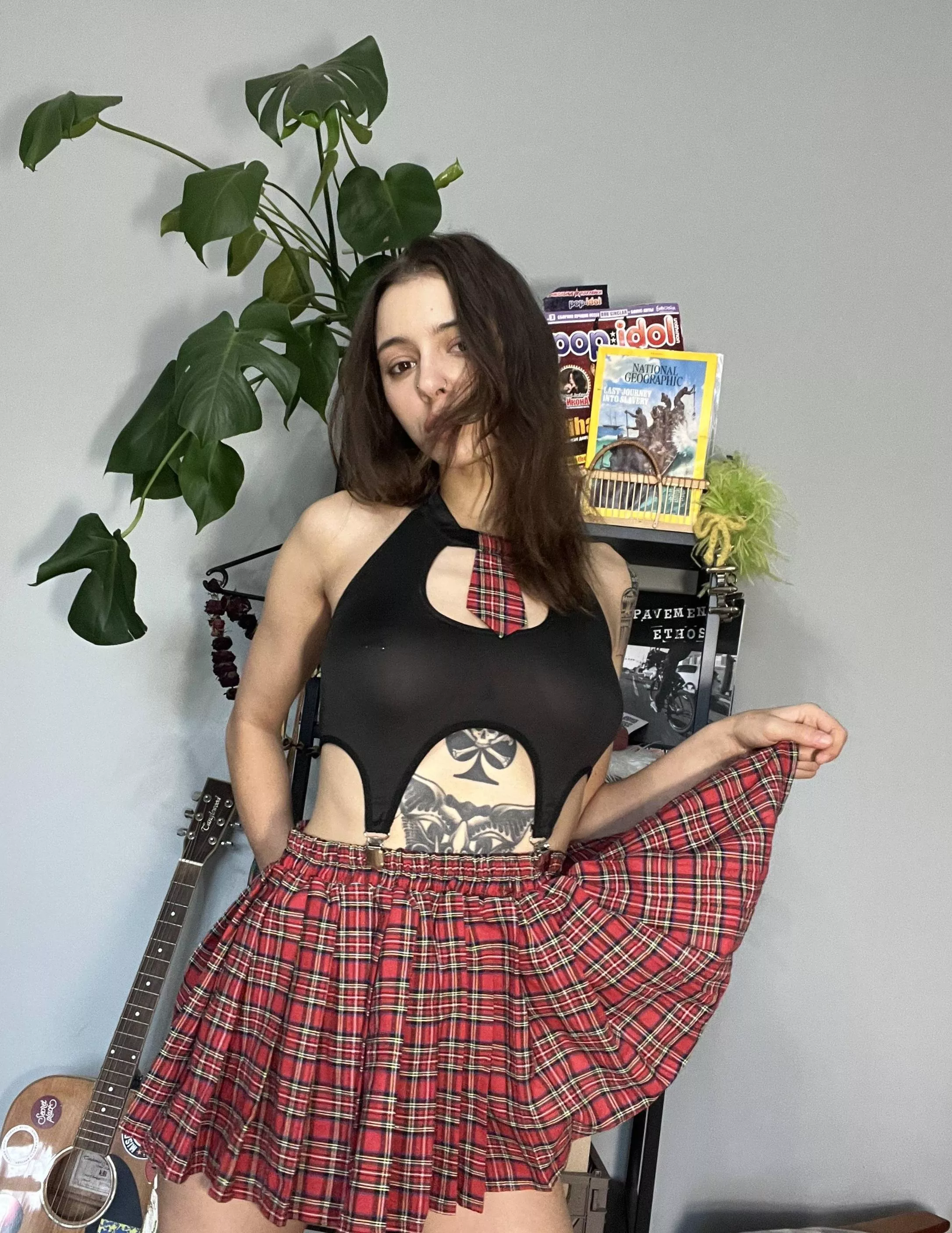 This top can only be worn without a bra