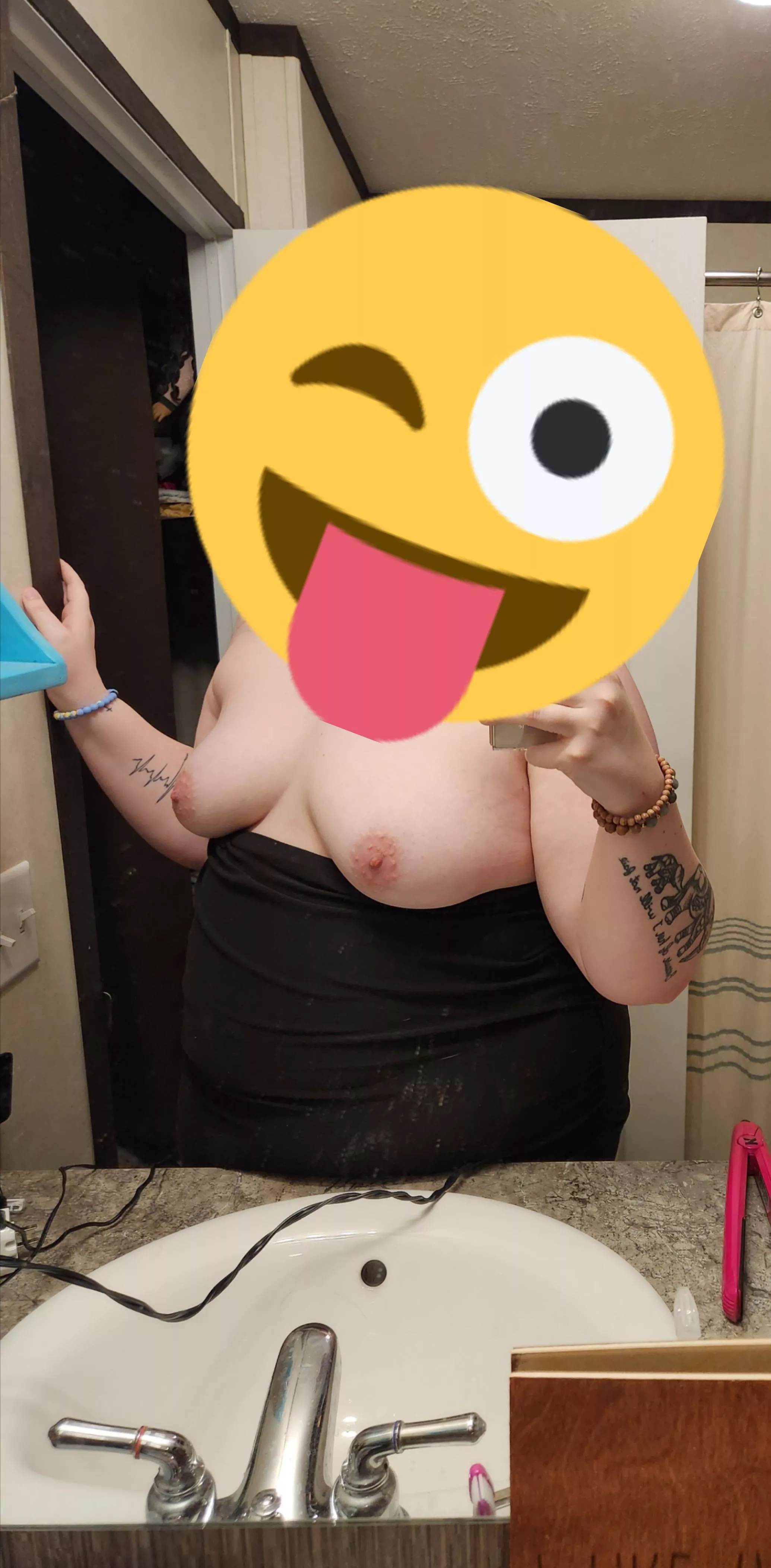 Titty Tuesday 🥵 c4c 