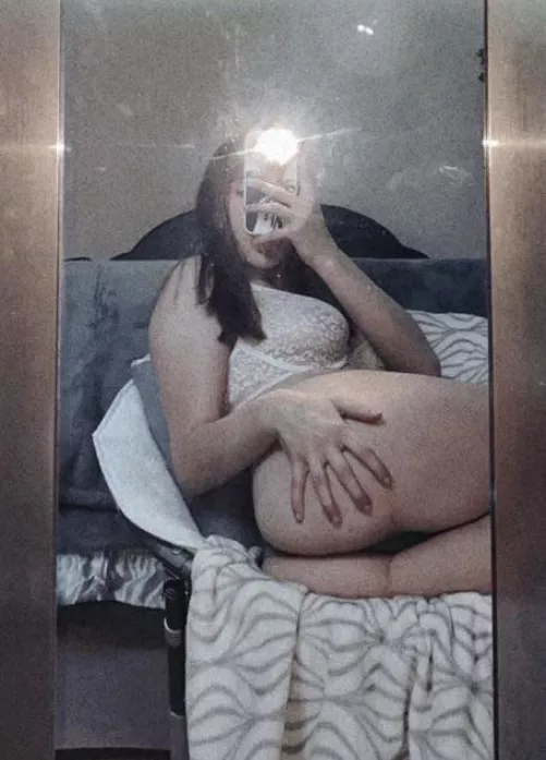 Wanting another girly for the 30th want more info dm me