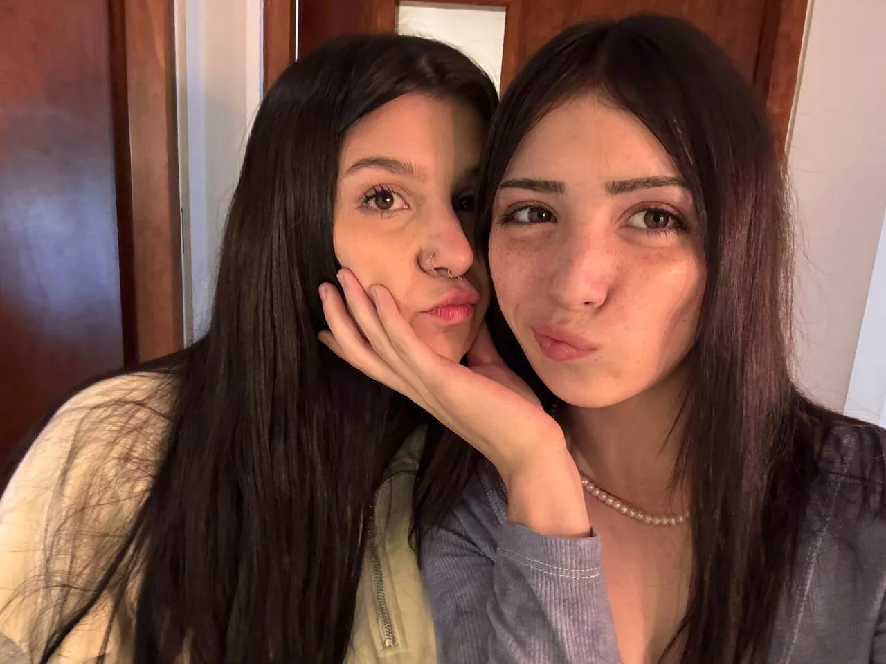 We are both 18 want?