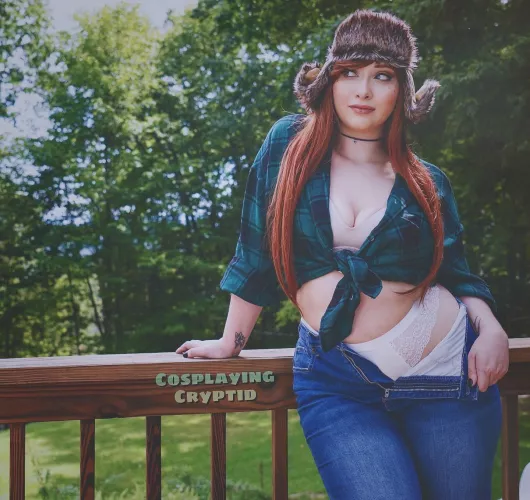 Wendy Corduroy from Gravity Falls by Cosplaying Cryptid 🌲💚