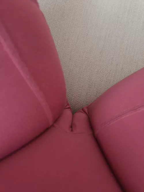 Went to the gym with no panties under my shorts for the first time. Do you think anyone noticed? 😳