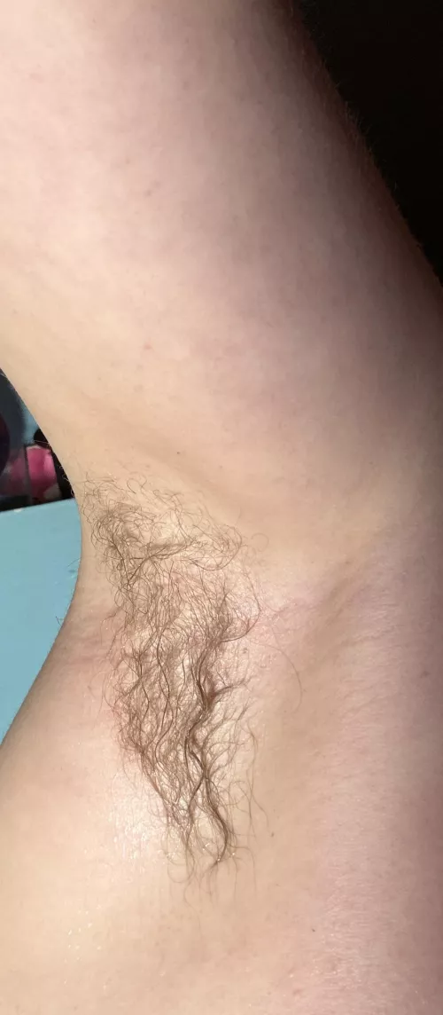 Wet pits after shower