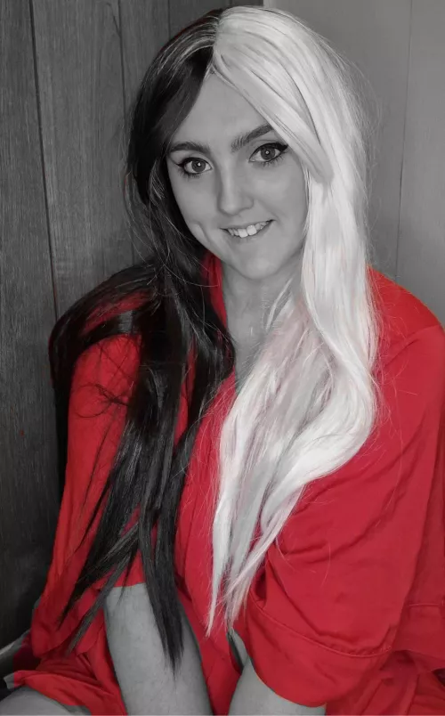 Winter vibes in oversized clothes. 