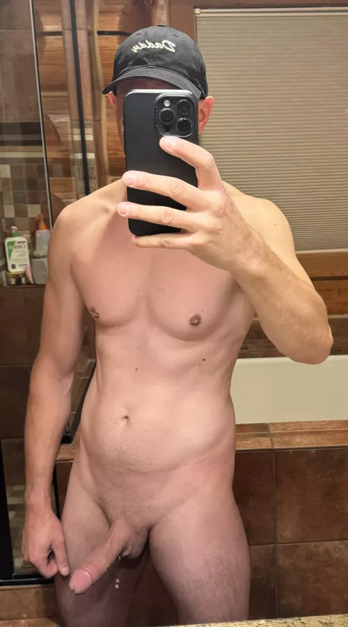 Wore my new hat to the gym today and got some interesting looks