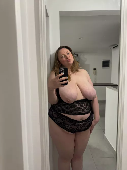 would you like to bury your face in my bbw body? 