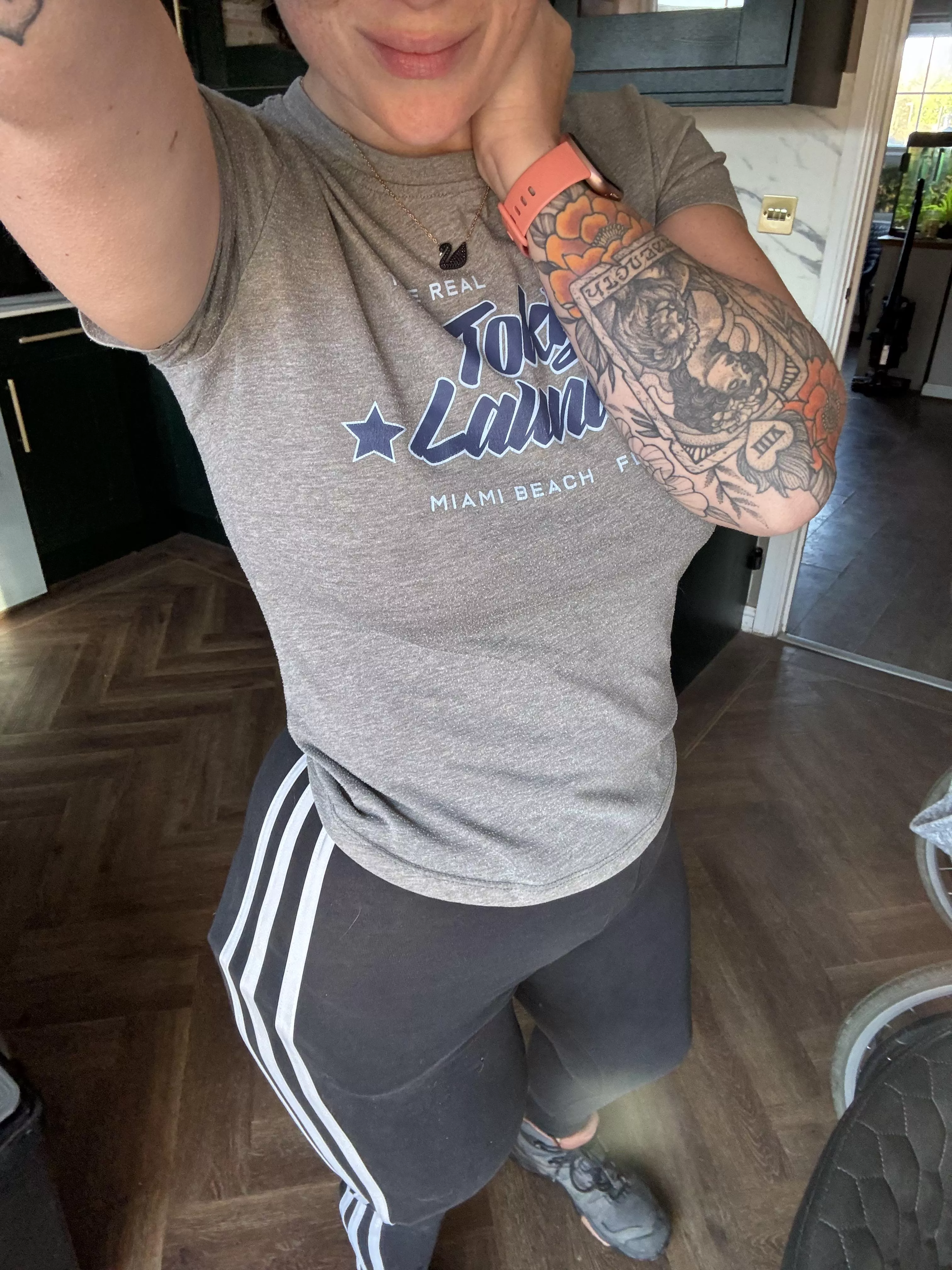 You know where to subscribe too if you want to see with no clothes on 😉