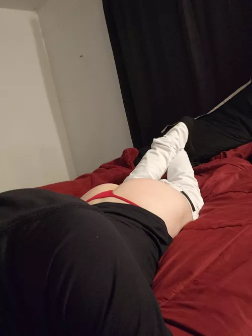 28 Whiteboi looking for BBC 