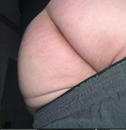 43 m4m looking to suck and Btm nsa upper Kirby area send me a message I can host