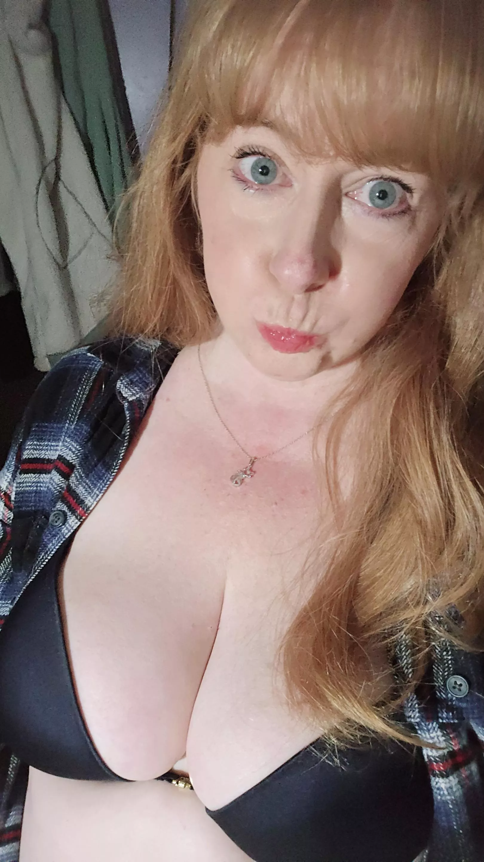 A navy bra kind of day