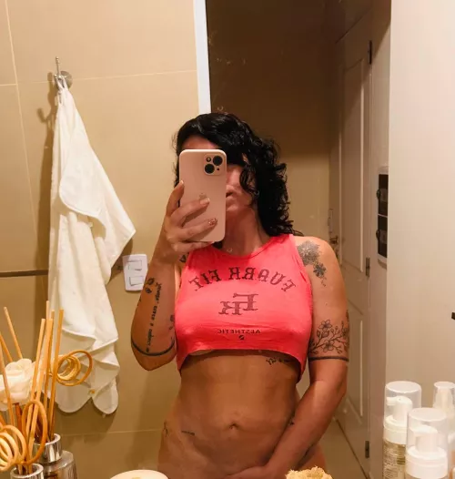 At 40 years old I still look irresistible