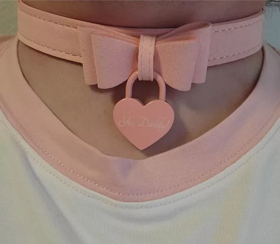 Bambi's Obedience Collar [Uncensored Trggers]