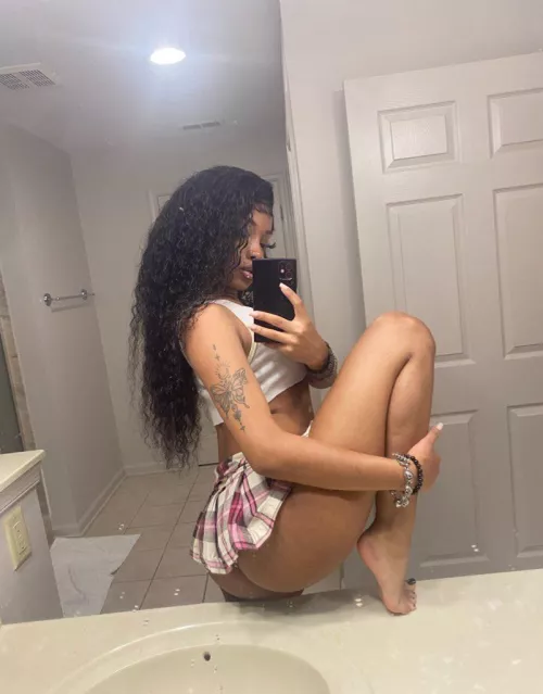 Being able to sniff this ass is a blessing you don’t deserve.