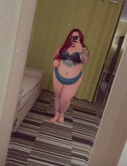 Couple looking for MFMF or MFF