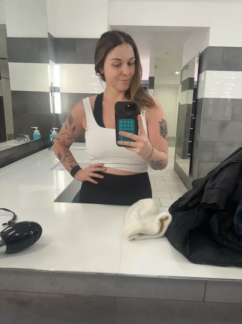 First post here! 33 year old gym girly