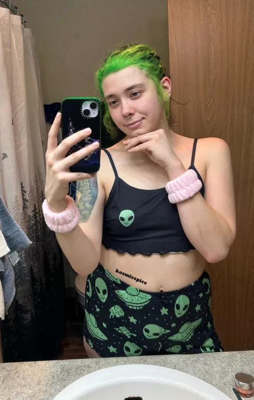 Good night, Reddit! Stay horny for me, ‘kay? 😘