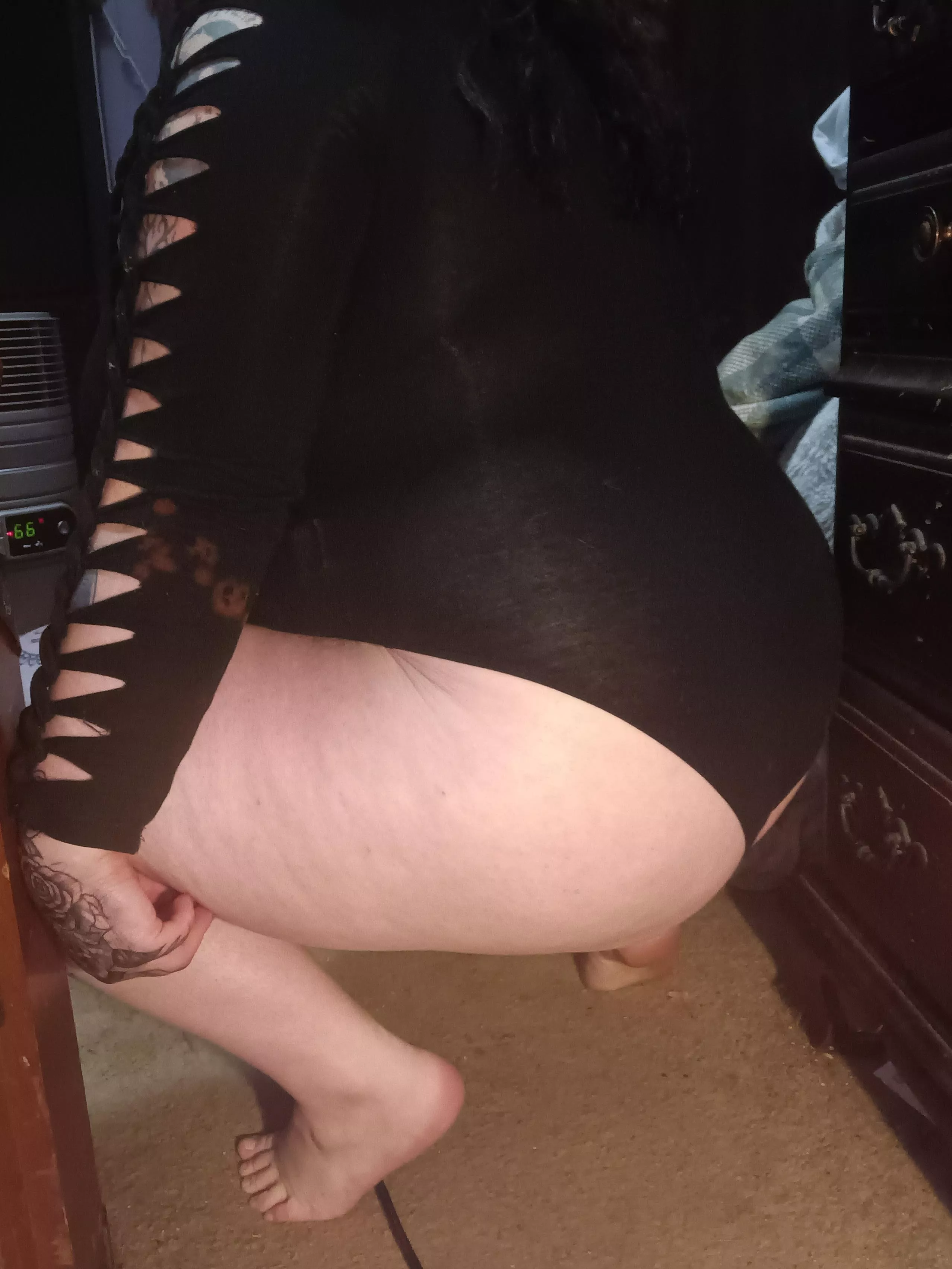 Gotta love the skin tight outfits 😜