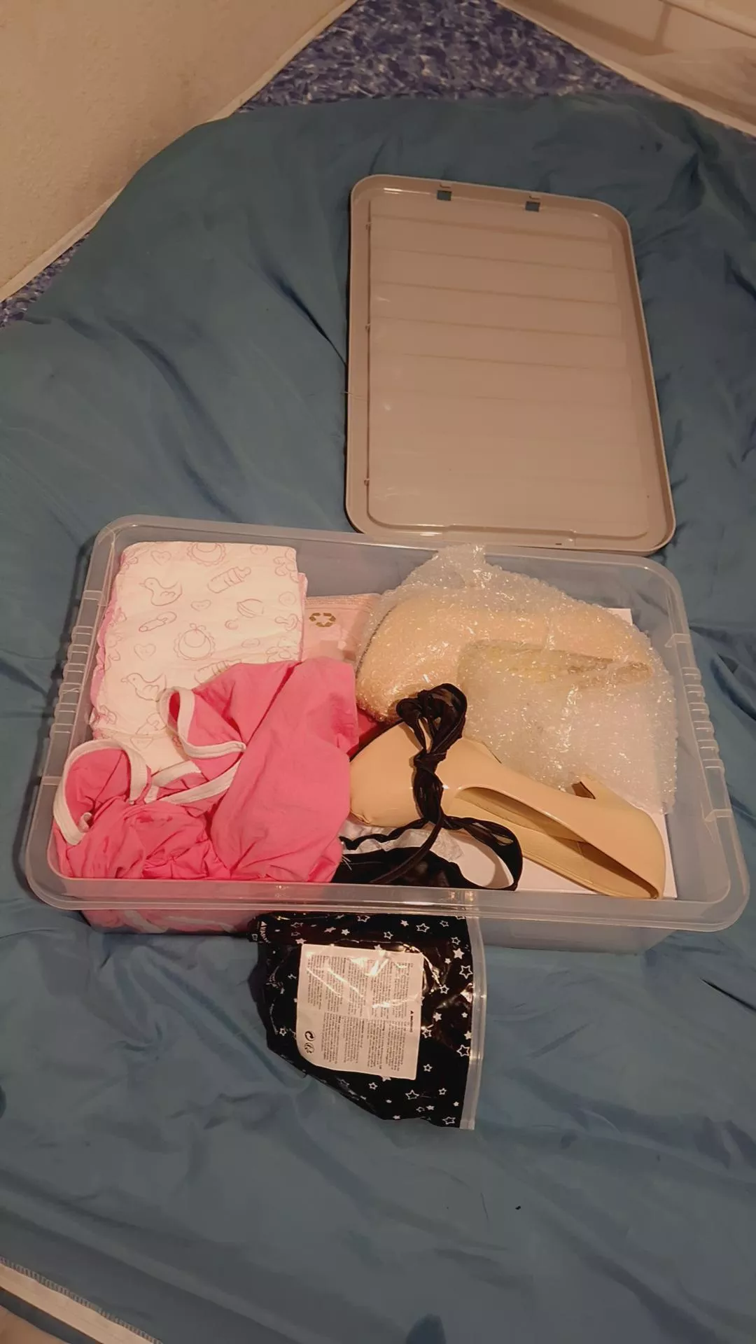 Haven't been bambi in a while sooo I'm locking her away:3