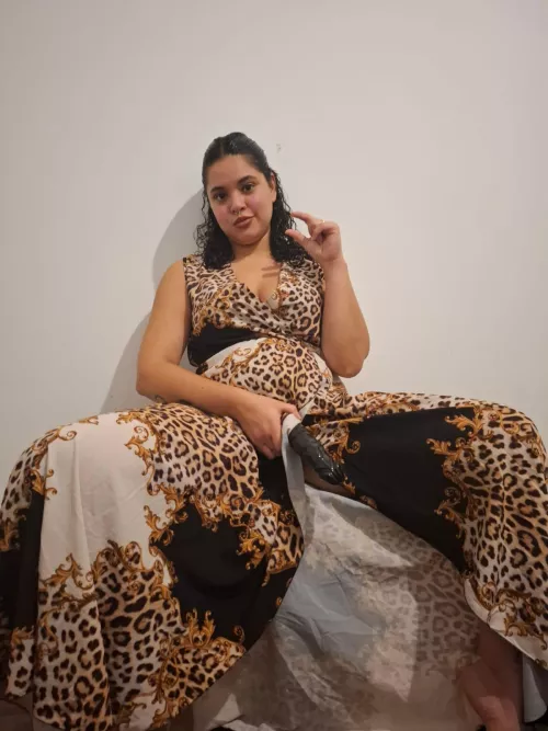 I am looking for a paying pig who can bear my punishments and tasks.