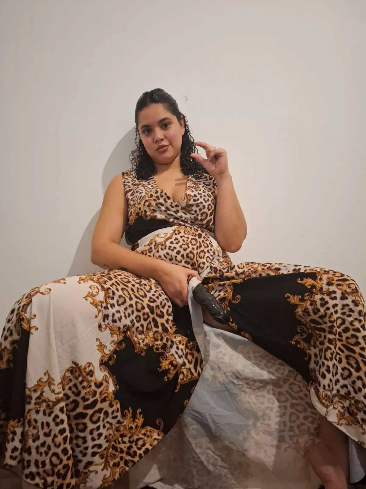 I am looking for a paying pig who can bear my punishments and tasks.