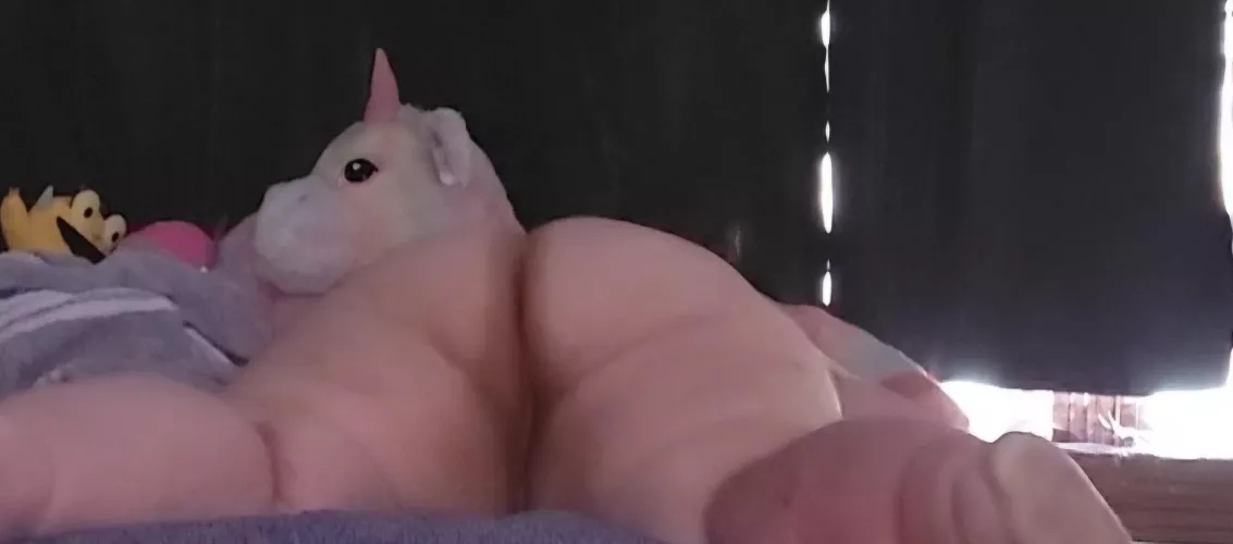 Imagine your face being right in the middle....its all you need 