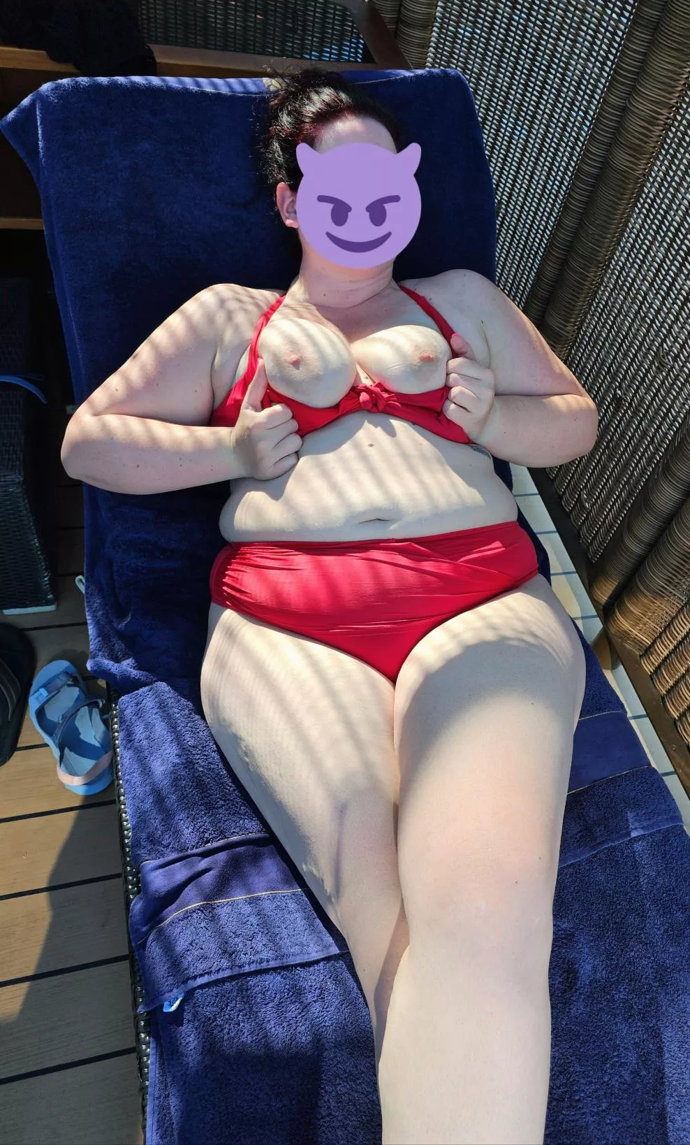 No balcony so pool deck cabana instead!