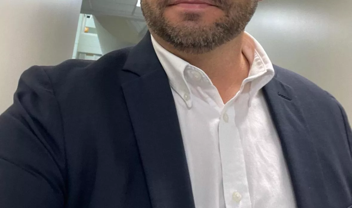 (OC) I just want a mature naturally curvy lady to play with