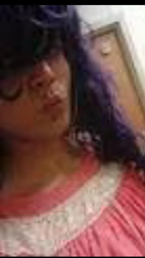 Sissy wants to be caged and trained hmu :) I wanna be broken