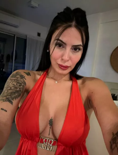 This should wake you up better than coffee, much more when I take my clothes off