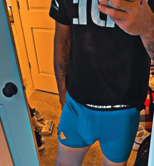 Those tan lines hit different in the summer 