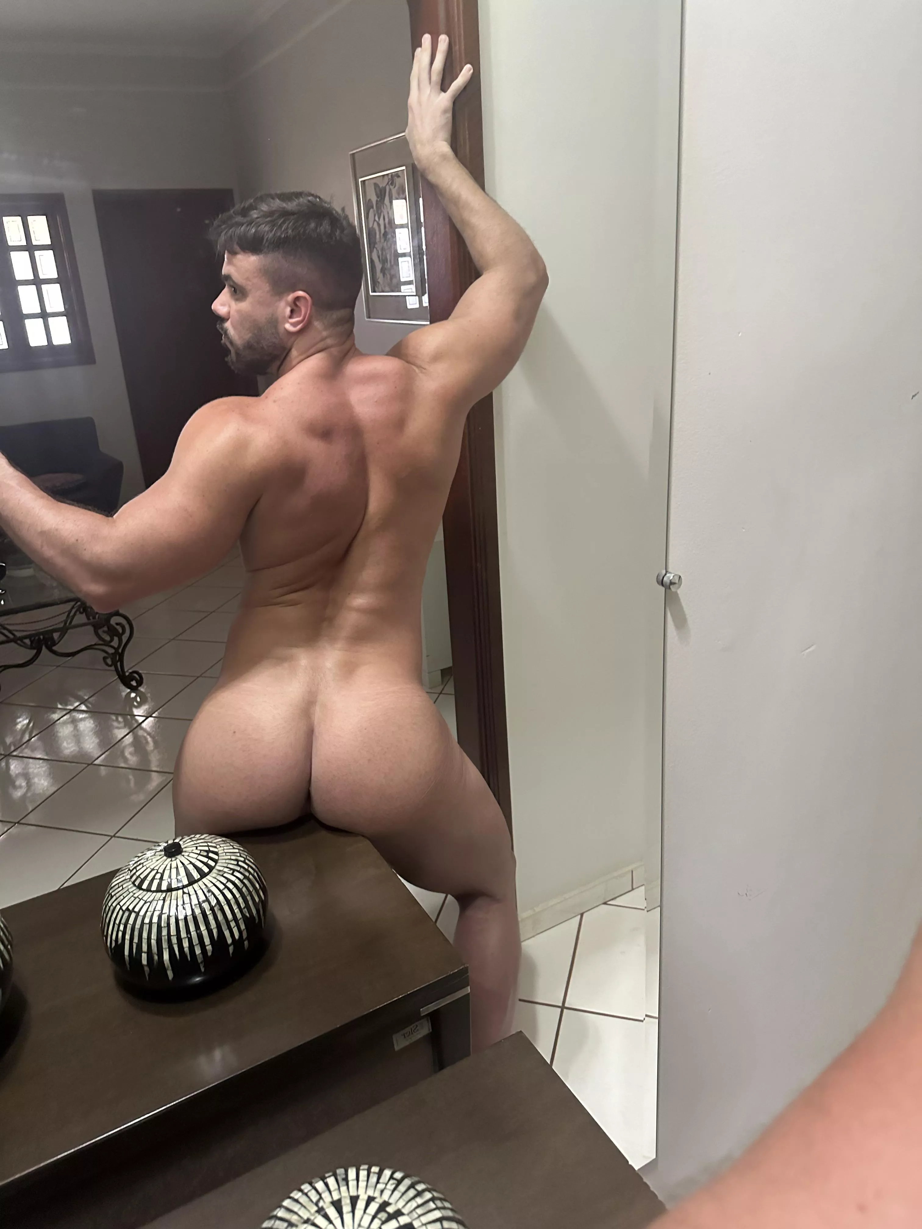 Two mountains before you arrive in the end of the road