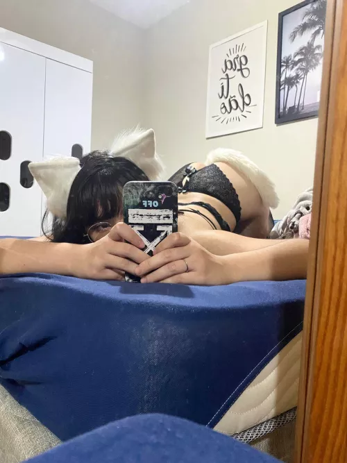 Wanna be your sweet cat, come play with me 💕💕