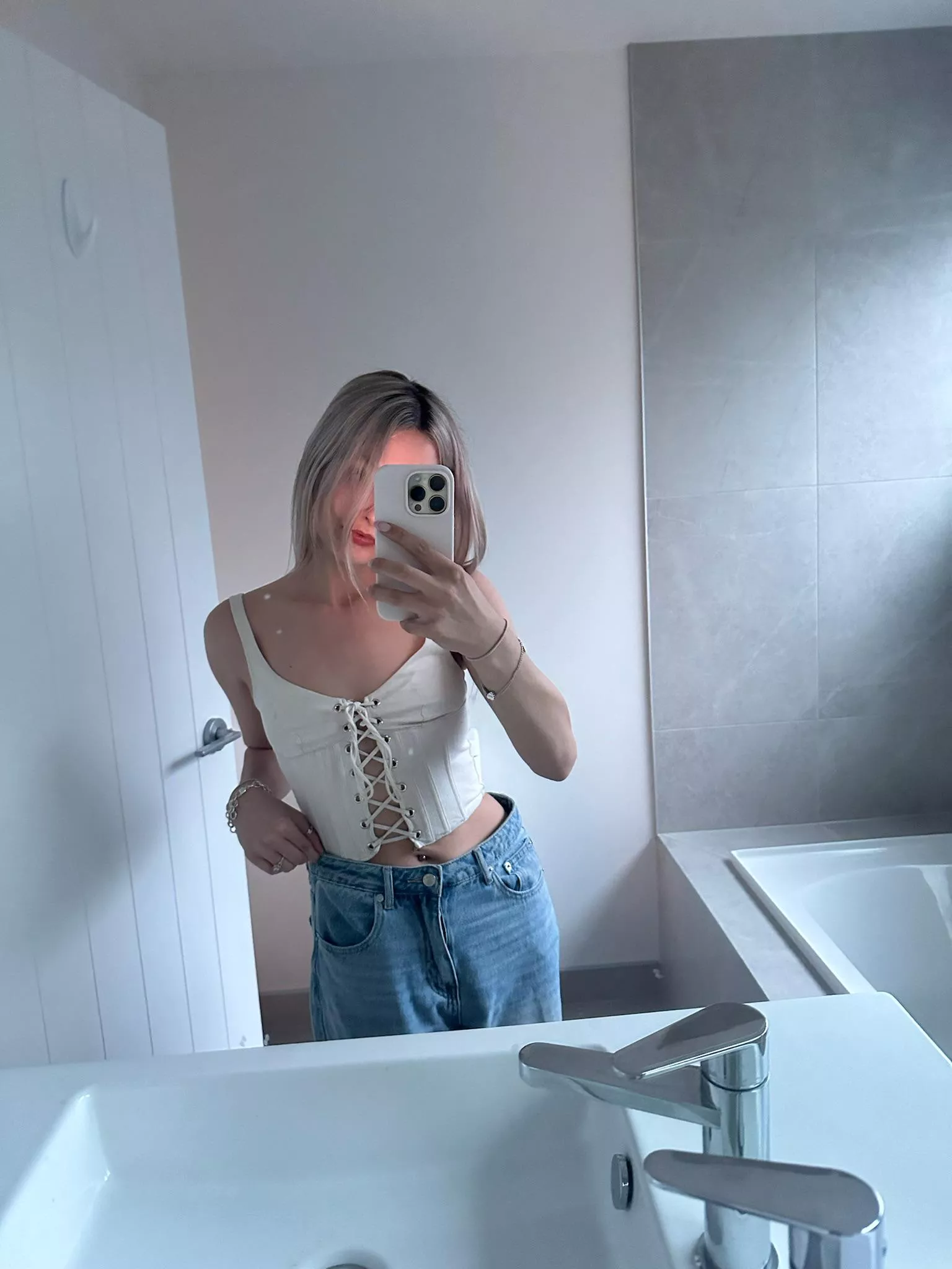 18F in ID next week! Trying to find an older daddy that can fill me up with a creampie before i leave town. can travel for the right guy, hmu for verification.