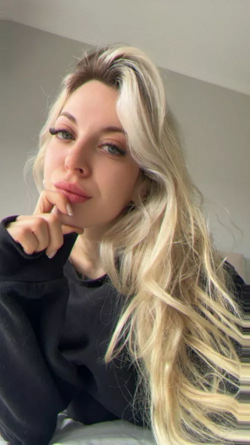 21F Feeling a bit lonely this Thanksgiving anyone out there willing to share a turkey with me?