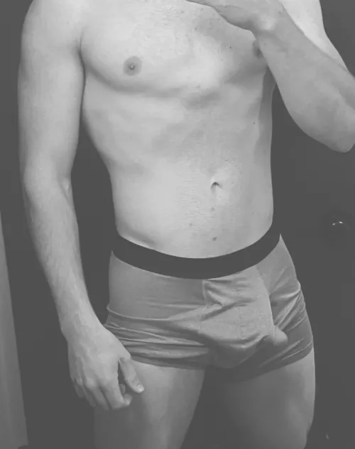 24M 4F Slide me a dm if your feeling steamy tonight 